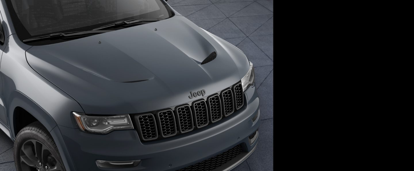 2018 Jeep Grand Cherokee Hood